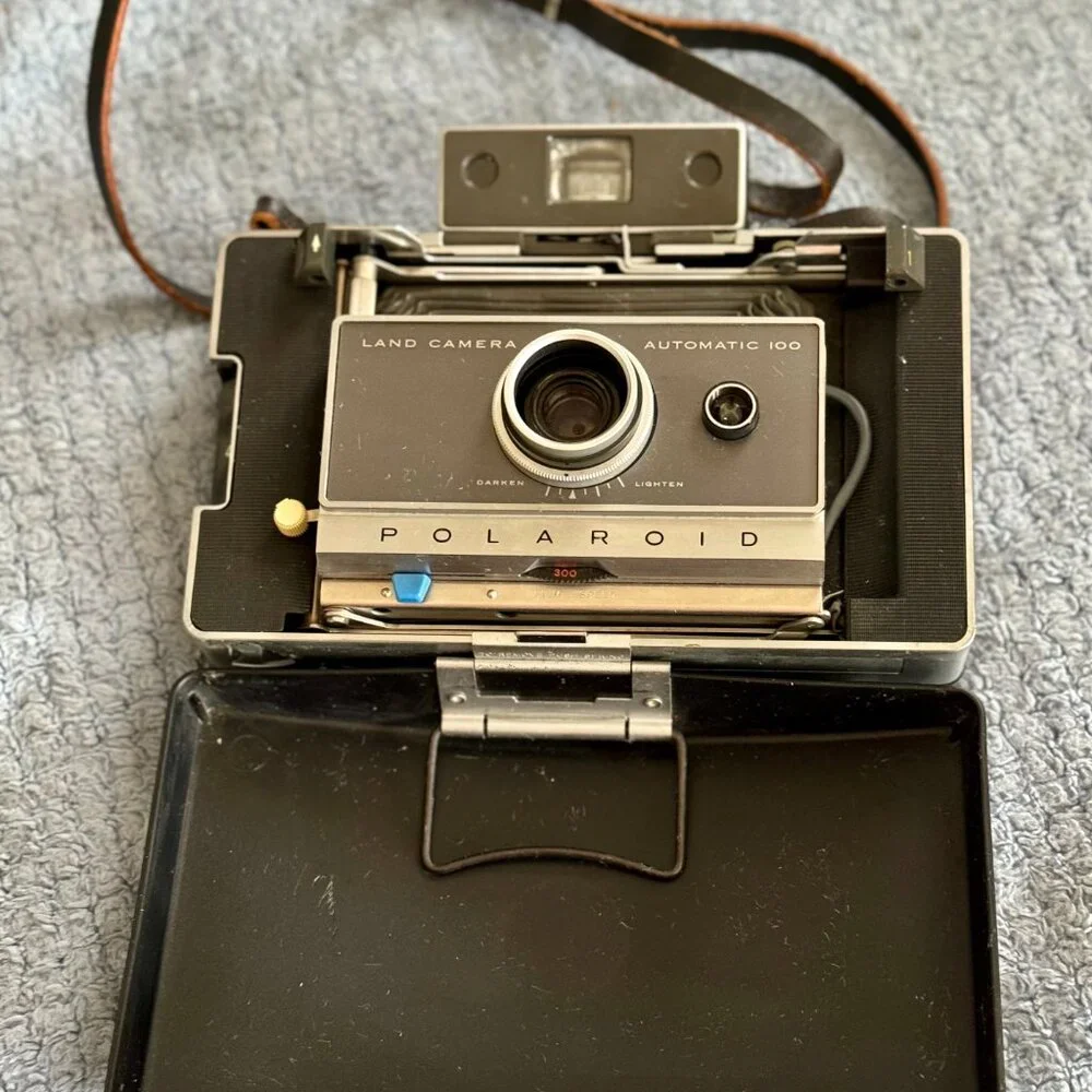 Vintage Polaroid Land camera 100